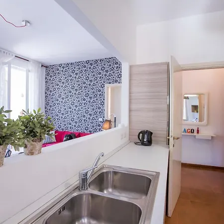 Sleeps 4 * Menaggio